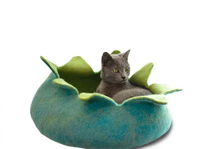 Aqua Petals Pet Basket