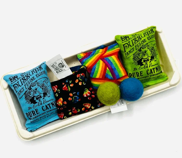 DR. PUSSUMS Party Pack