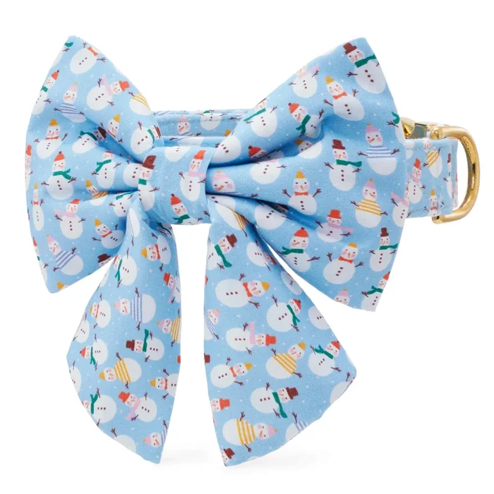 Frosty Friends Lady Bow Collar