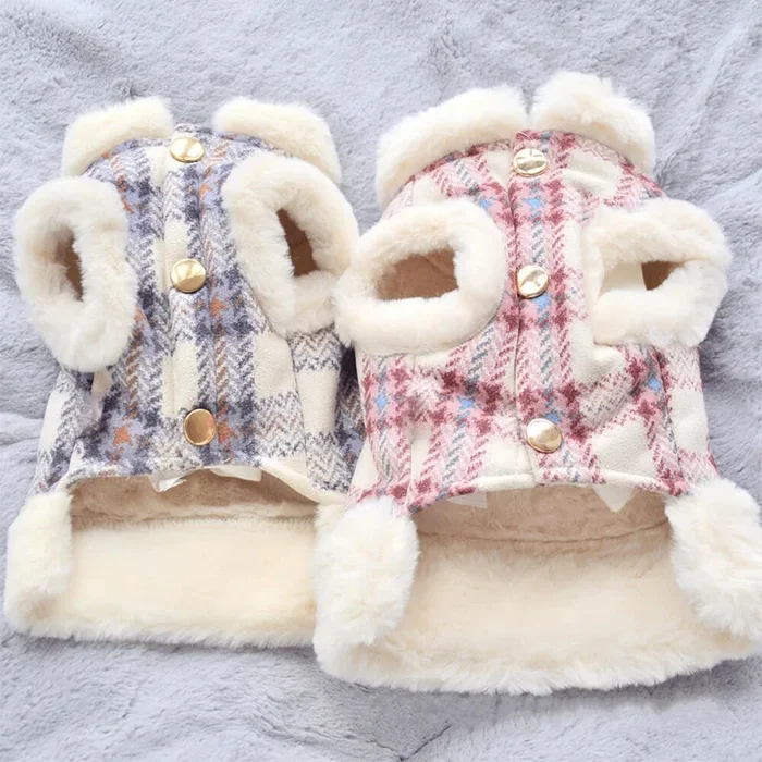 Plaid Fleece Pullover Dog Jacket – A Warm and Stylish Winter Jacket