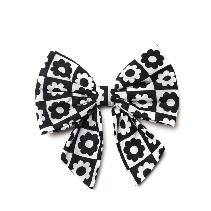 Sailor Bow – Tux