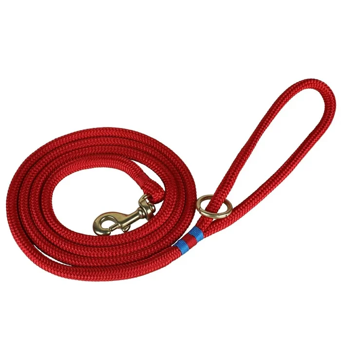 THE BELTED COW Maine Dock Line Dog Lead in Red with Light Blue Trim